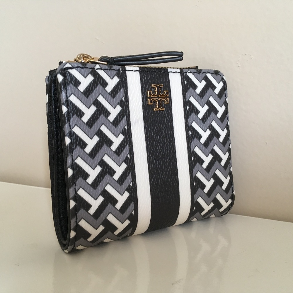 Tory Burch NWT T ZAG ZIP MINI WALLET